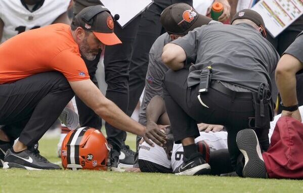 BAD NEWS: The Cleveland Browns have been dealt a major blow as the team officially announced that one of their top veteran superstars has sustained a season-ending injury....MORE NEWS...